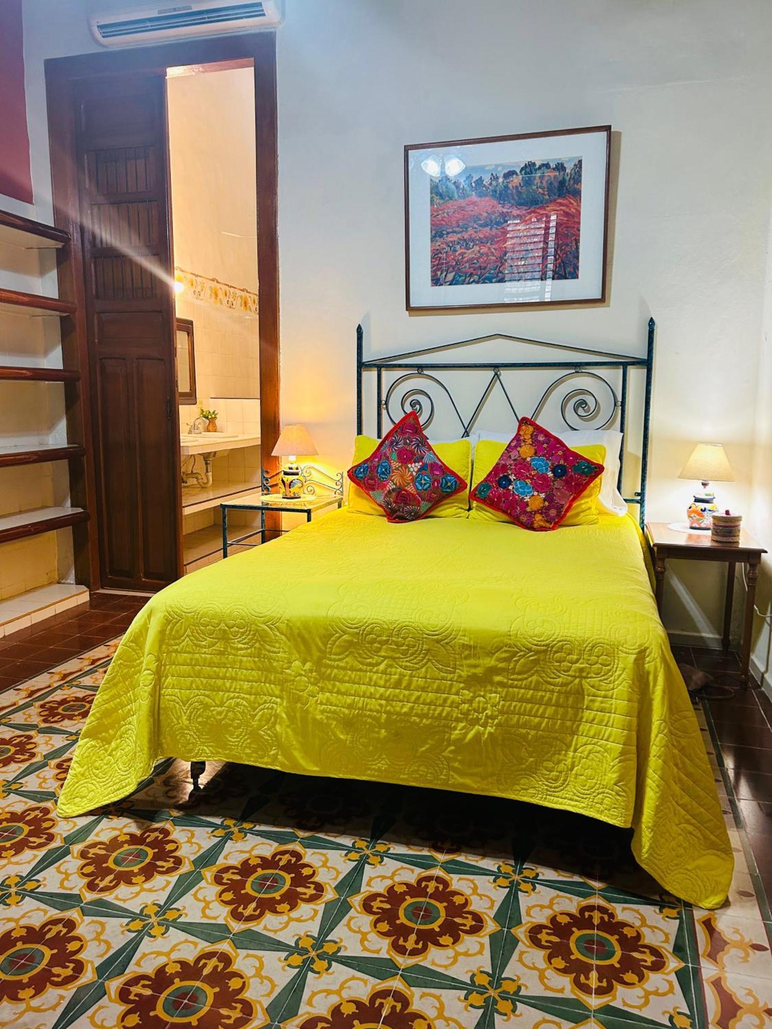 Casa Tres Colibries Bed & Breakfast Merida