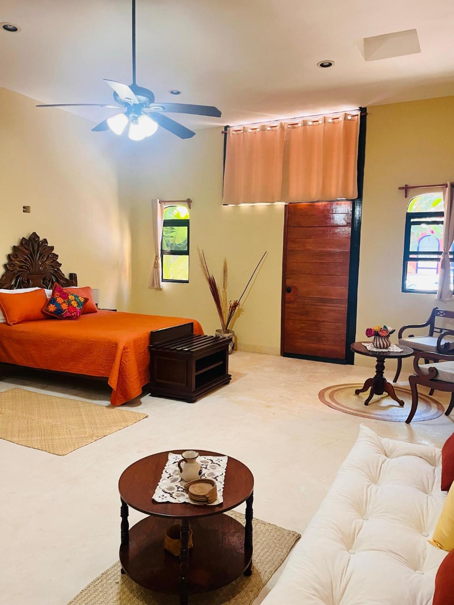 Casa Tres Colibries Bed & Breakfast *